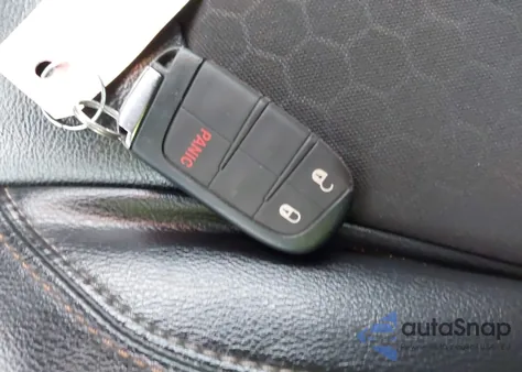 2021 Jeep Compass Latitude 4X4 from USA, damaged, VIN 3C4NJDBB9MT516536